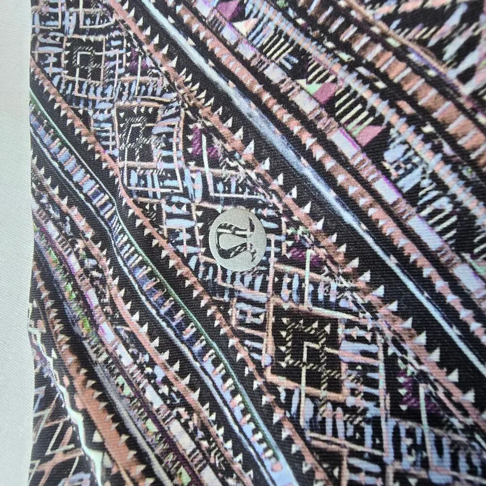Lululemon Wunder Under high rise luxetreme tribal pace leggings / 4
